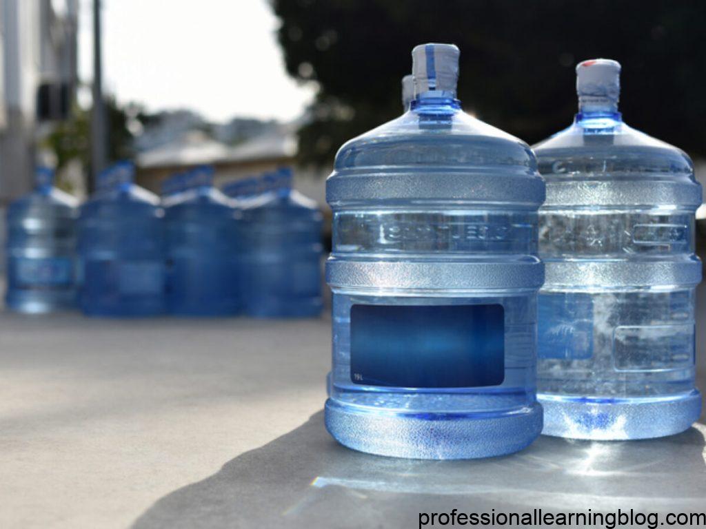 Is Drinking a Gallon of Water Weight-Safe?